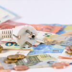 Immagine che illustra il concetto di teleriscaldamento con bolletta scontata.